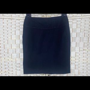 Banana Republic Womens Size 4 Skirt Straight Black Pockets & Back Vent Split
